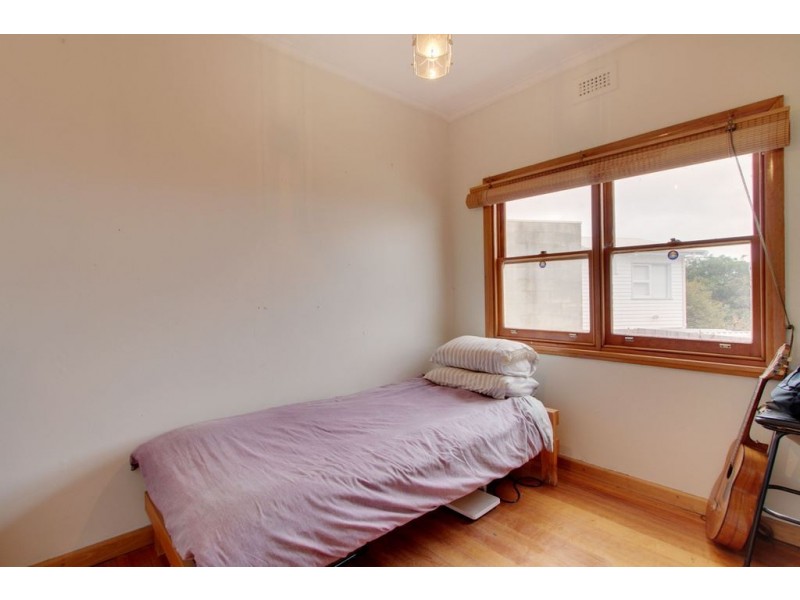 110 Roslyn Avenue, Blackmans Bay TAS 7052