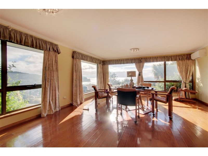 146 Wells Parade, Blackmans Bay TAS 7052