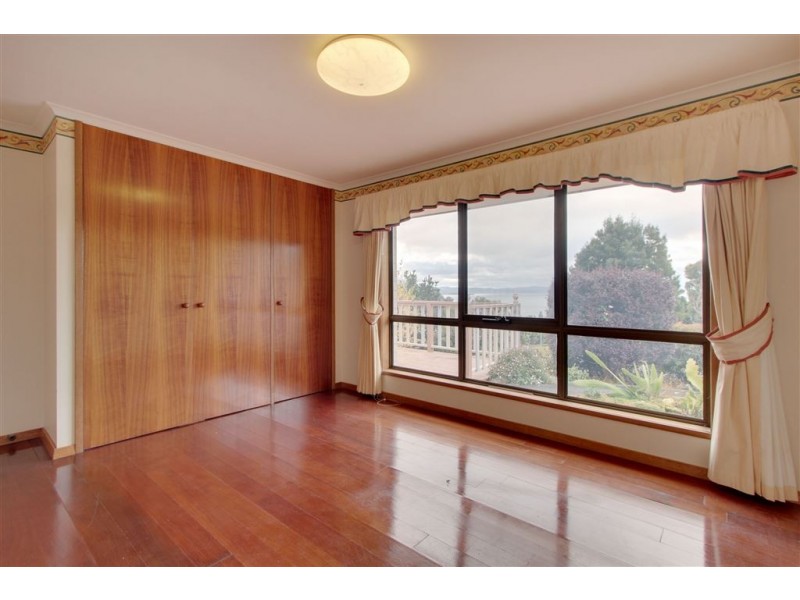 146 Wells Parade, Blackmans Bay TAS 7052