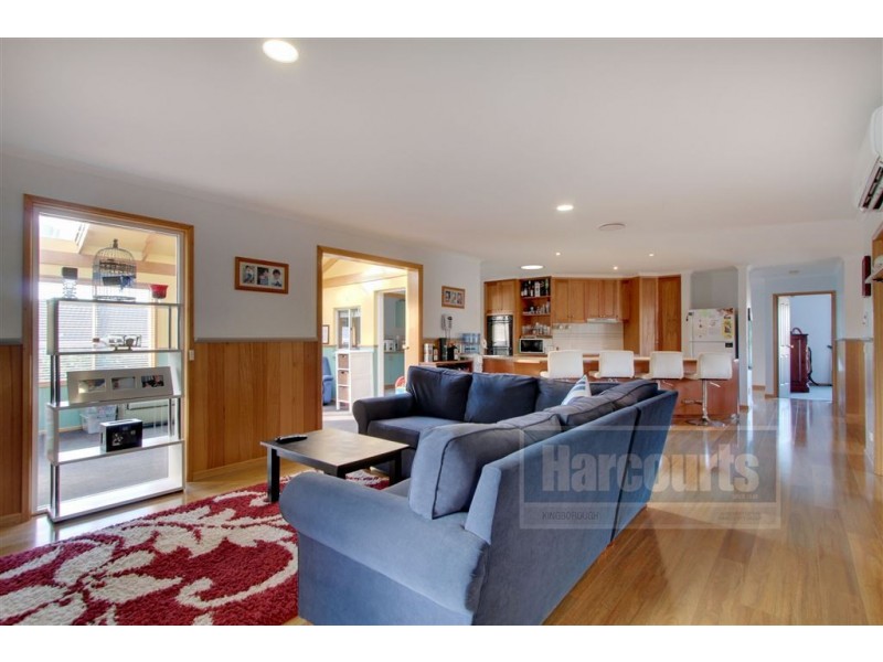 39 Calder Crescent, Blackmans Bay TAS 7052