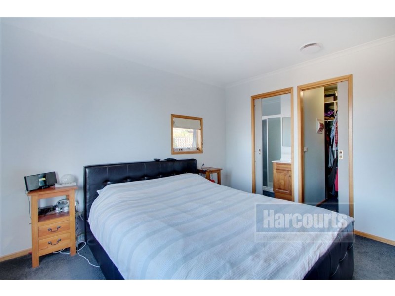 39 Calder Crescent, Blackmans Bay TAS 7052