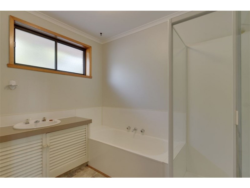 283 Redwood Road, Kingston TAS 7050