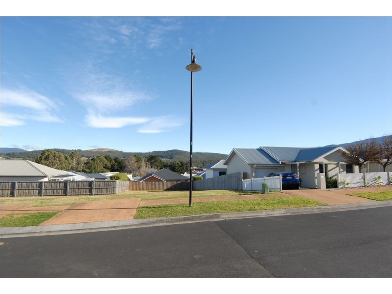 1 George Avenue, Kingston TAS 7050