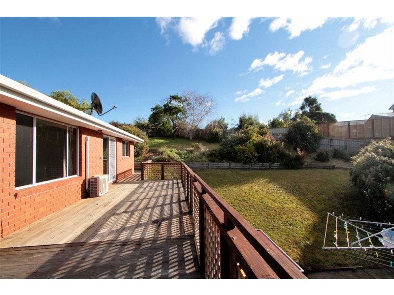 4 Coral Place, Blackmans Bay TAS 7052