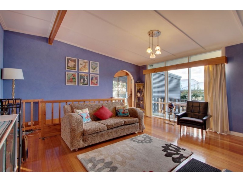 33 Garnett Street, Blackmans Bay TAS 7052