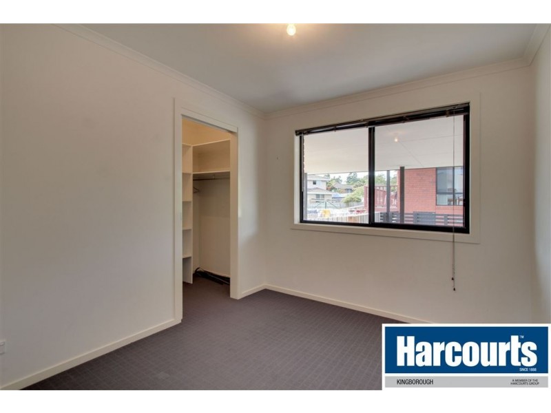 2/297 Redwood Road, Kingston TAS 7050