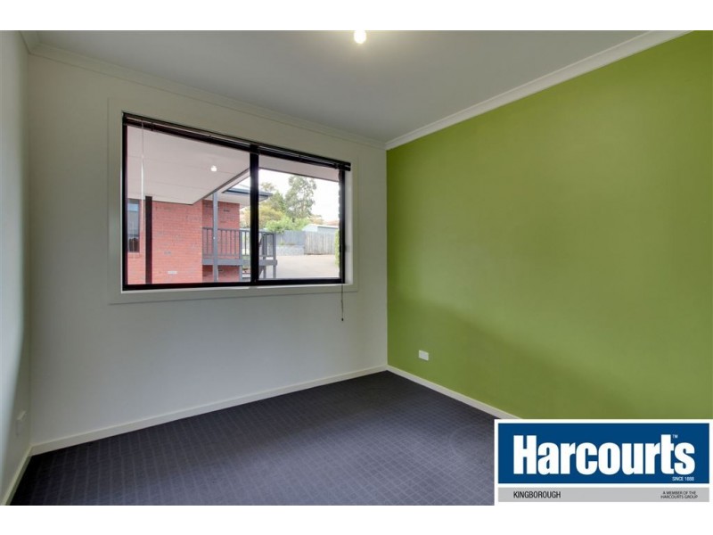 2/297 Redwood Road, Kingston TAS 7050