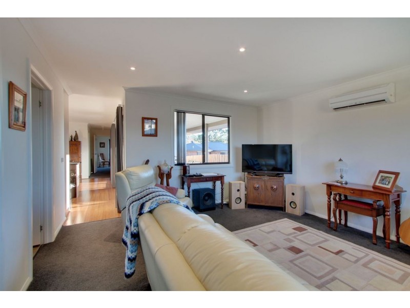 2/19 Rannah Street, Electrona TAS 7054