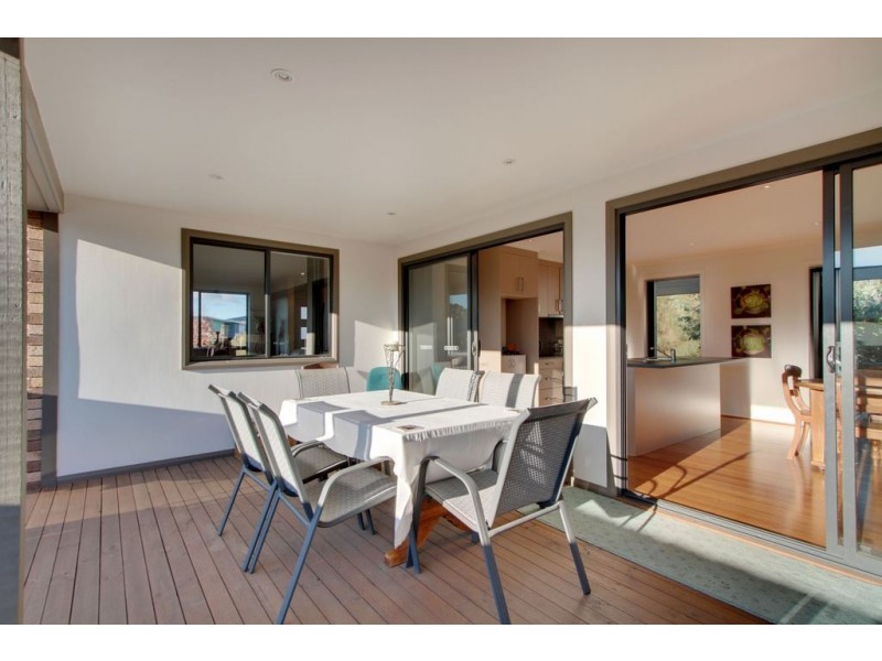 2/19 Rannah Street, Electrona TAS 7054