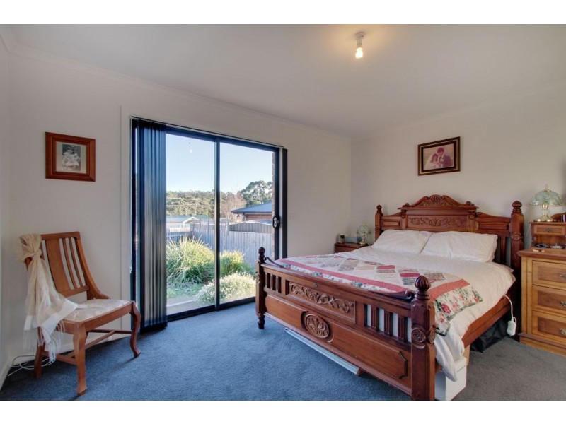 2/19 Rannah Street, Electrona TAS 7054