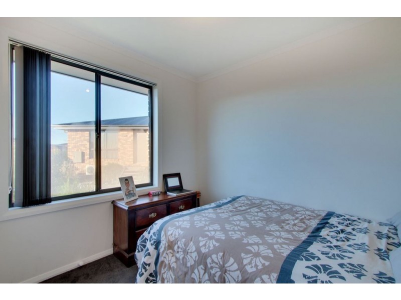 2/19 Rannah Street, Electrona TAS 7054