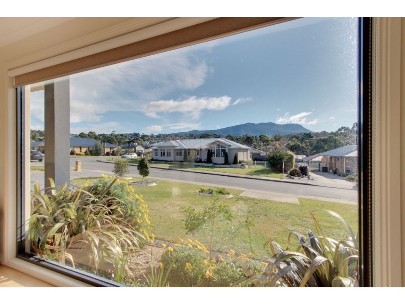 30 Greenhill Drive, Kingston TAS 7050