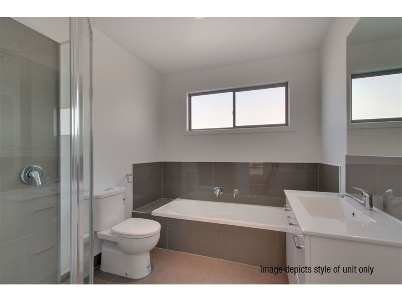 1/17 Sandstone Grove, Blackmans Bay TAS 7052