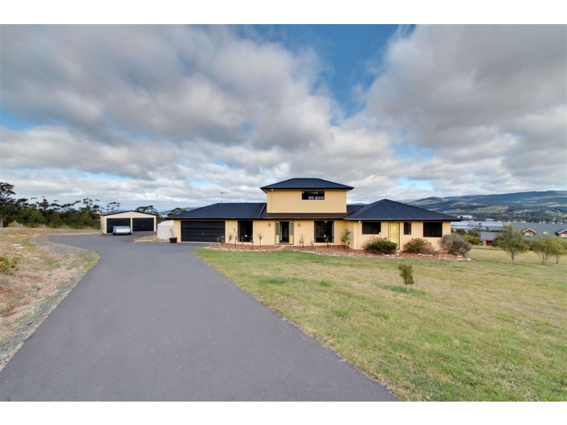 51 Draper Road, Howden TAS 7054