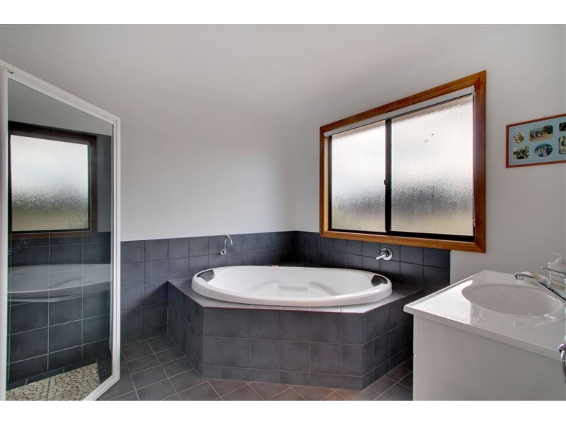 51 Draper Road, Howden TAS 7054