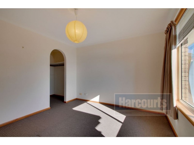 2/5 Donohoe Garden, Kingston Beach TAS 7050