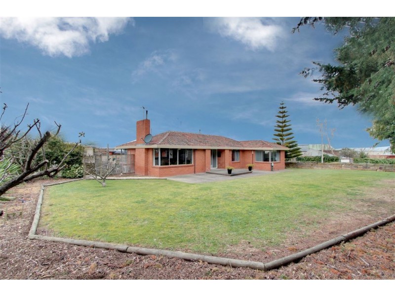 16 Adelong Drive, Kingston TAS 7050