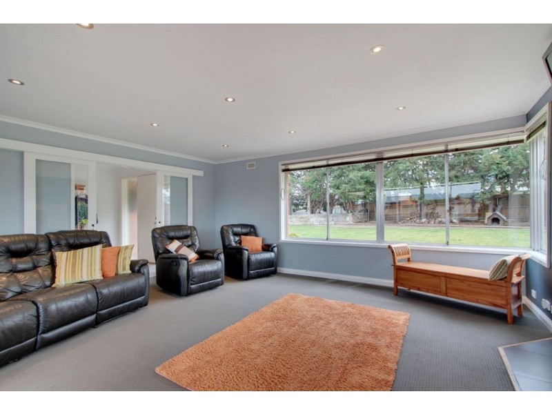 16 Adelong Drive, Kingston TAS 7050