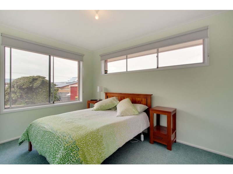 16 Adelong Drive, Kingston TAS 7050