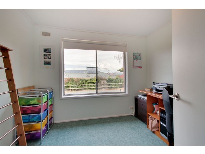 16 Adelong Drive, Kingston TAS 7050