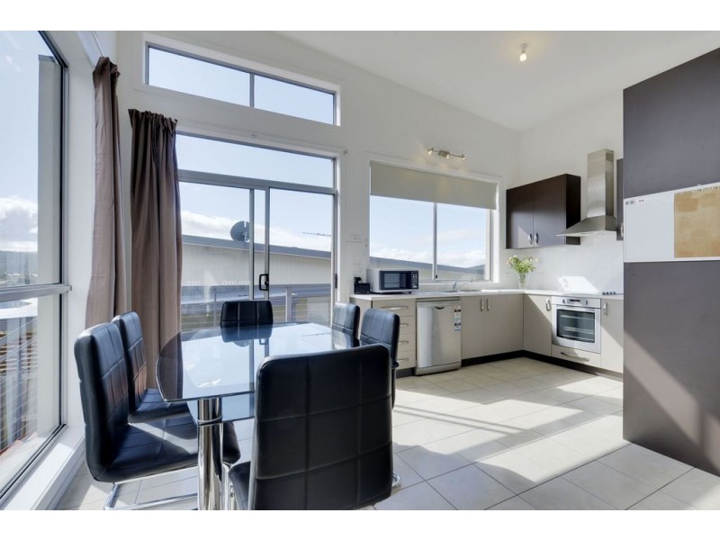 1/54 Ineke Drive, Kingston TAS 7050