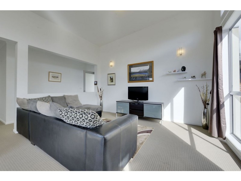 1/54 Ineke Drive, Kingston TAS 7050