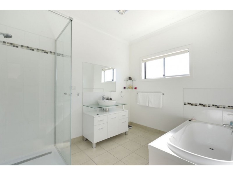 1/54 Ineke Drive, Kingston TAS 7050