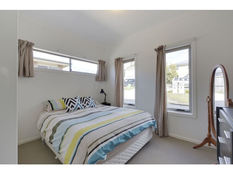 1/54 Ineke Drive, Kingston TAS 7050