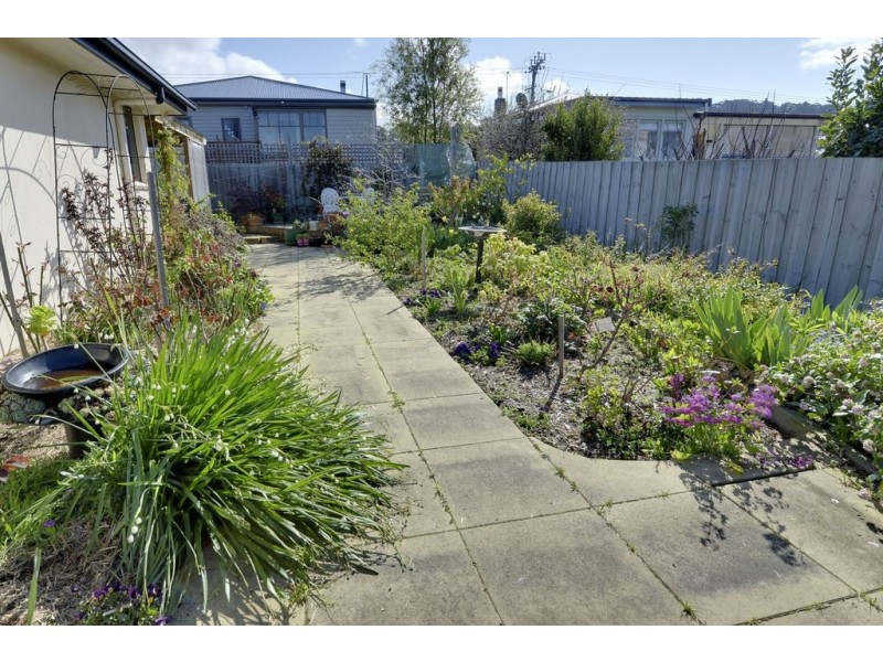 1/26 Pearsall Avenue, Blackmans Bay TAS 7052