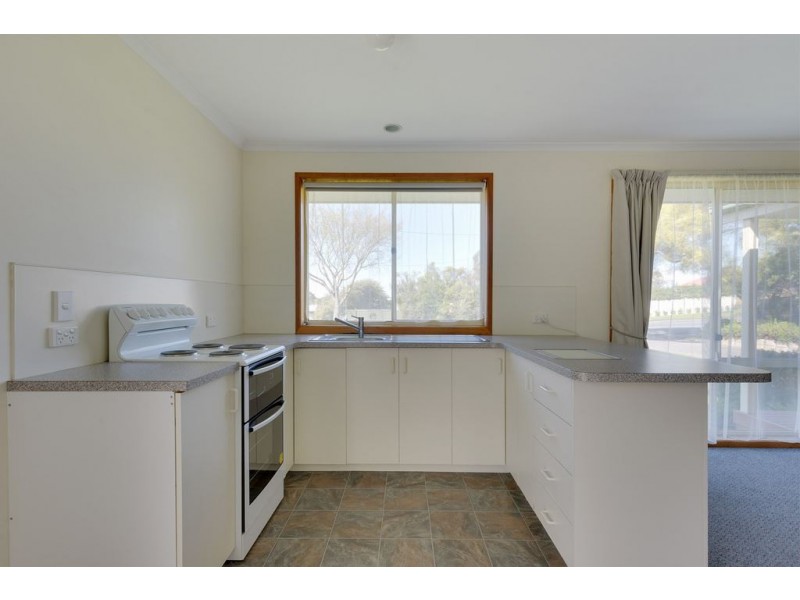 193 Roslyn Avenue, Blackmans Bay TAS 7052