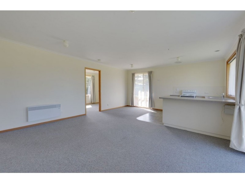 193 Roslyn Avenue, Blackmans Bay TAS 7052