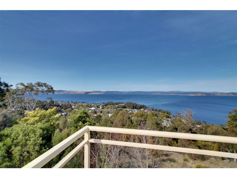6 Kunzea Road, Taroona TAS 7053