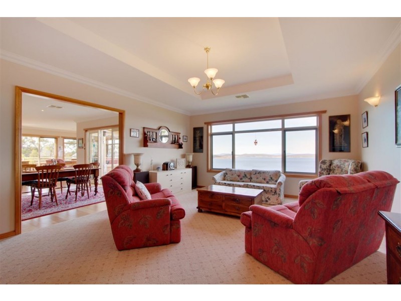 6 Kunzea Road, Taroona TAS 7053