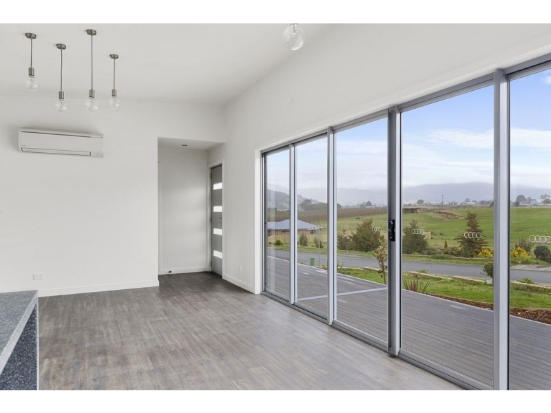 1 Plum Tree Close, Huonville TAS 7109