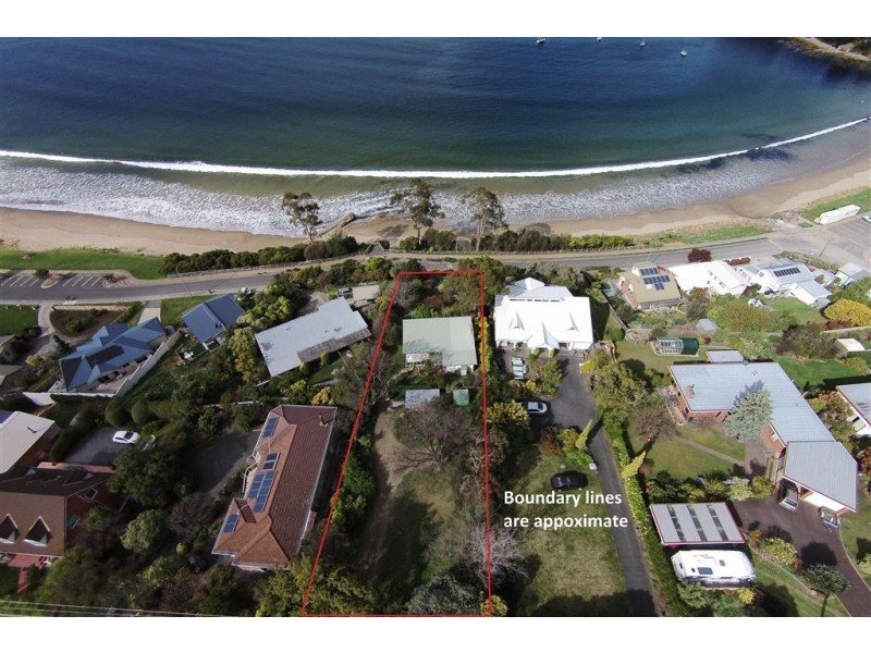77 Wells Parade, Blackmans Bay TAS 7052
