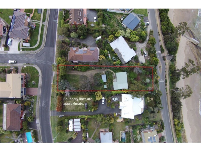 77 Wells Parade, Blackmans Bay TAS 7052