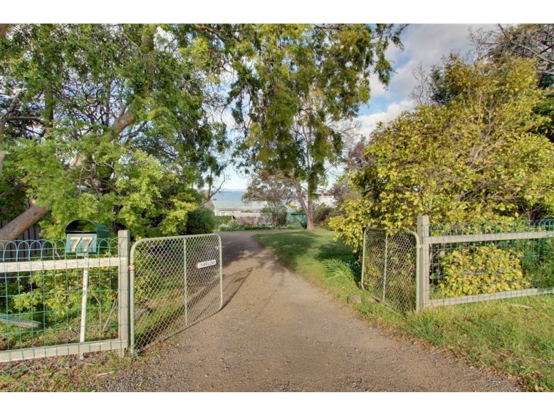 77 Wells Parade, Blackmans Bay TAS 7052