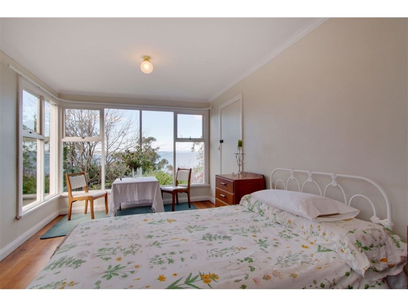 77 Wells Parade, Blackmans Bay TAS 7052