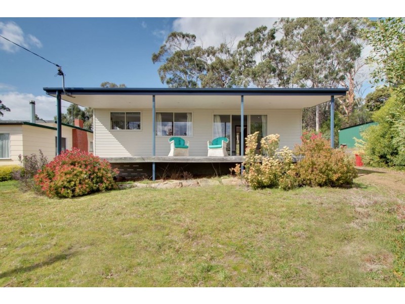 57 Bruny Island Main Road, Dennes Point TAS 7150