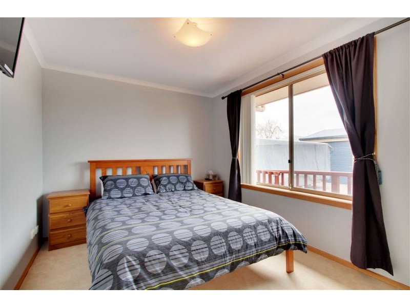 27 Freesia Crescent, Kingston TAS 7050
