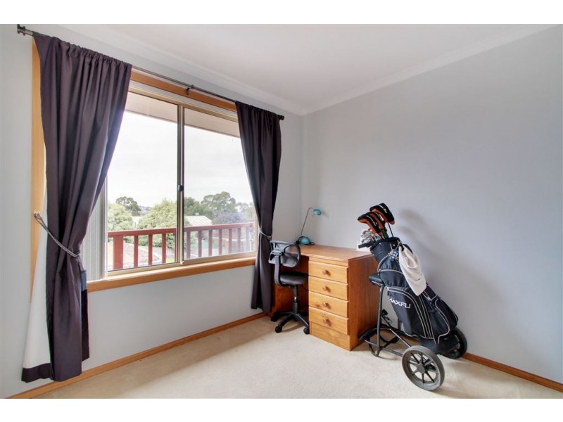 27 Freesia Crescent, Kingston TAS 7050