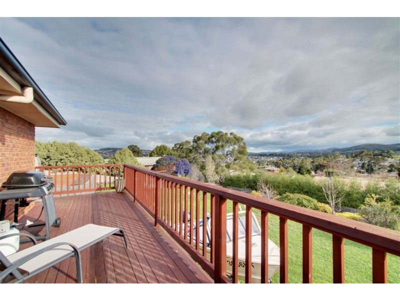 27 Freesia Crescent, Kingston TAS 7050