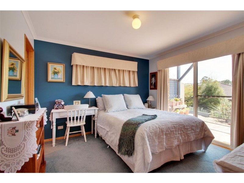 13 Sandra Drive, Blackmans Bay TAS 7052