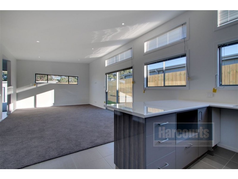 22/130 Burwood Drive, Blackmans Bay TAS 7052