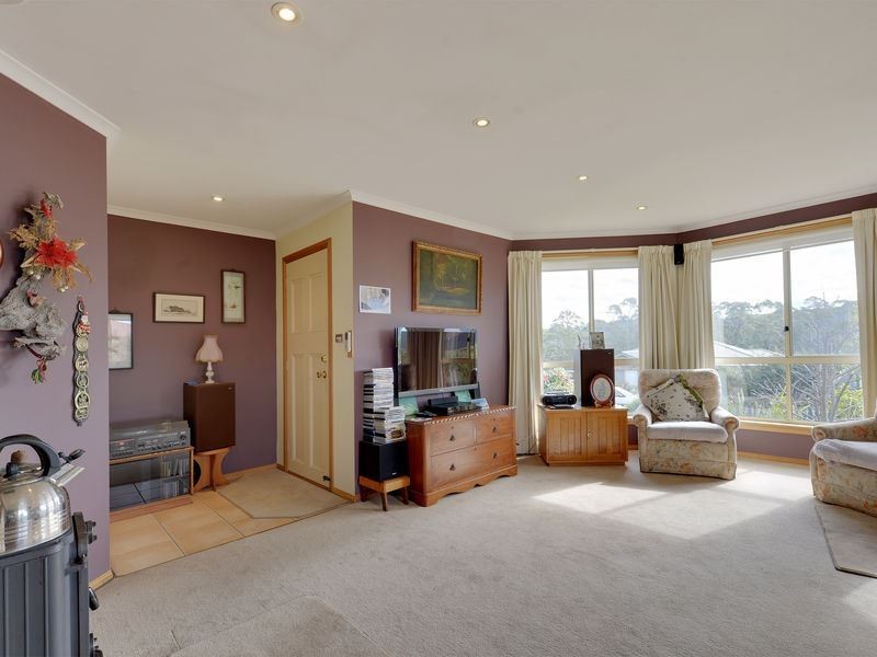 6 Sonnat Drive, Kingston TAS 7050