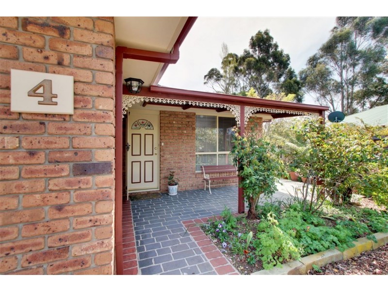 4 Freesia Crescent, Kingston TAS 7050