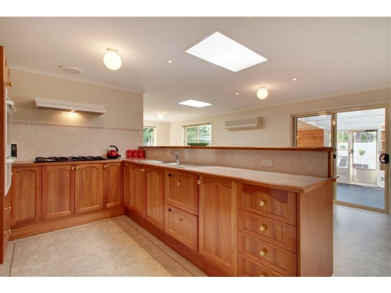 4 Freesia Crescent, Kingston TAS 7050