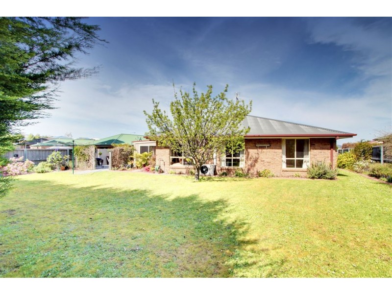 4 Freesia Crescent, Kingston TAS 7050