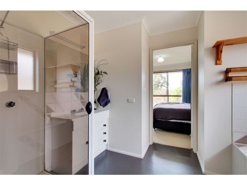 5 Fryer Street, Kingston TAS 7050