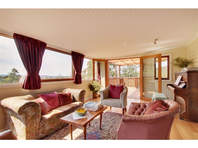 15 Tramway Crescent, Margate TAS 7054